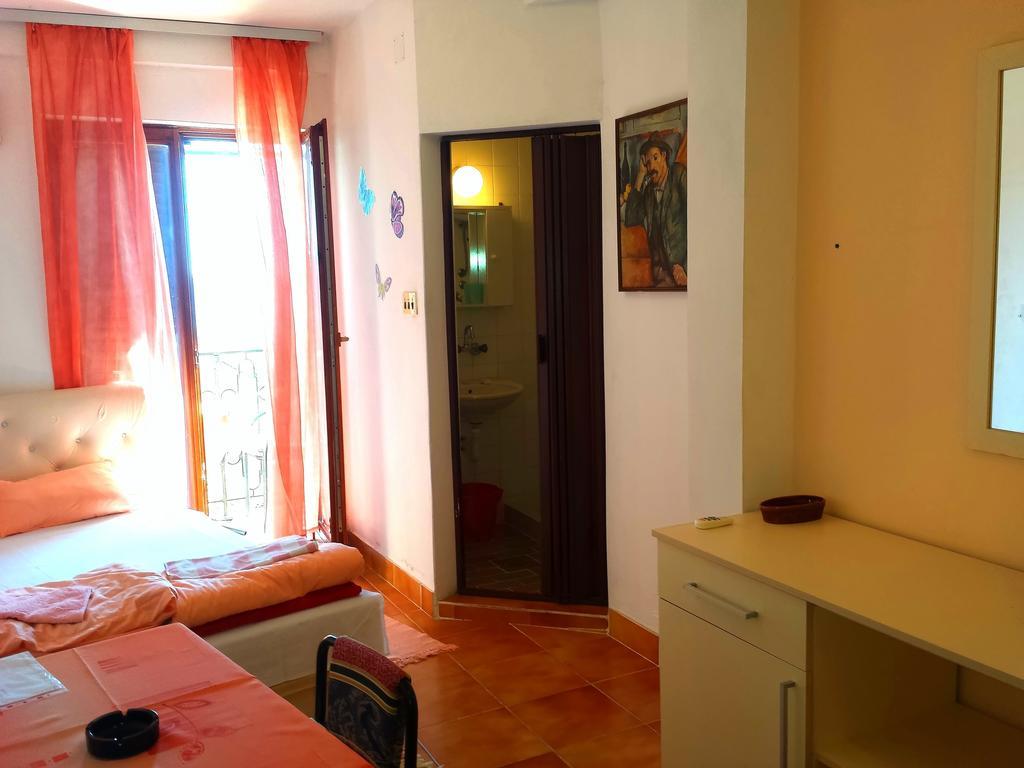 Apartments Prag Ulcinj Cameră foto